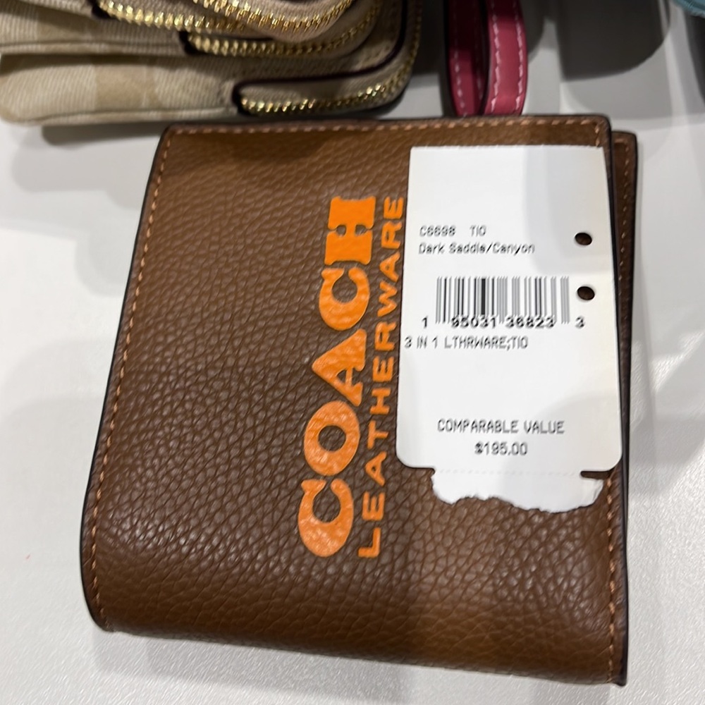 Coach 3 In 1 Wallet Leatherware
Dark Saddle/Canyon - Picture 16 of 16